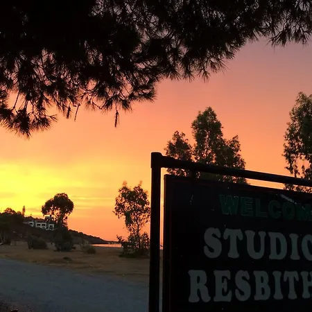 Apart-hotel Resbithas