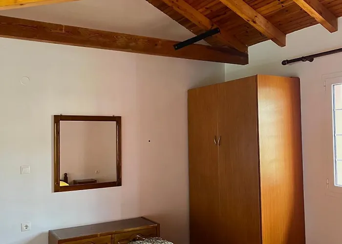 Resbithas Aparthotel 3*